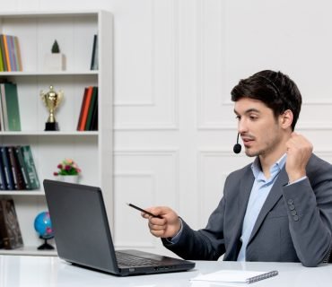 Customer Service Representative in Corona
